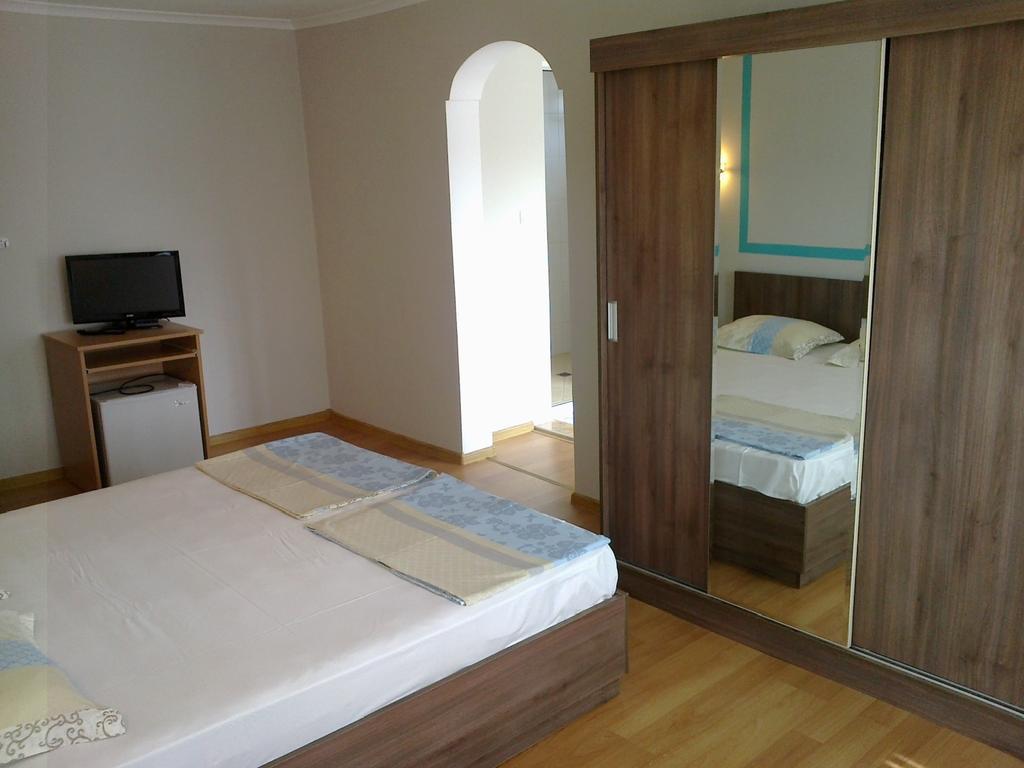 Guest Rooms Rusalka Kranevo Exterior photo